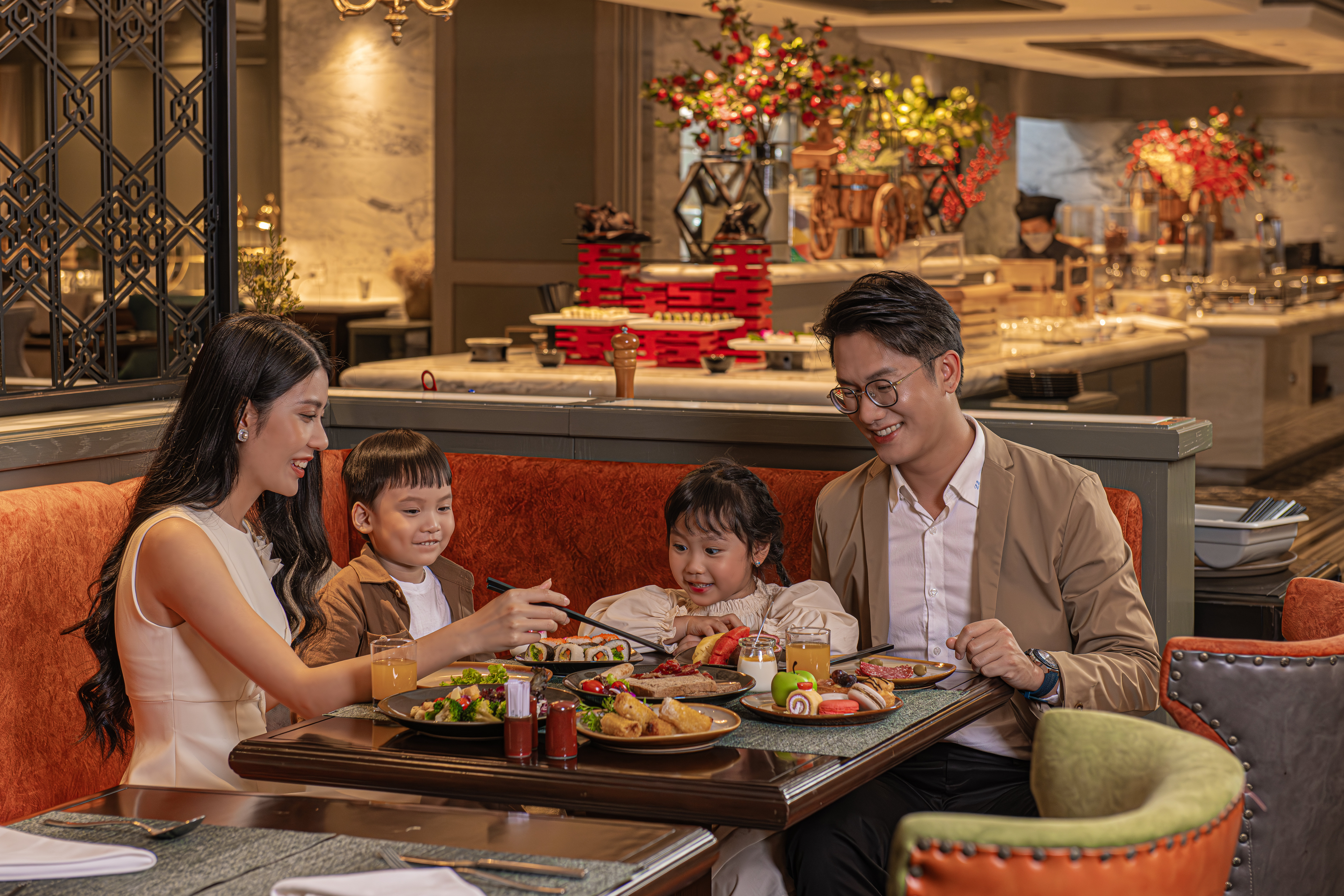 BOOK IN ADVANCE & ENJOY 10% OFF YOUR TOTAL BILL